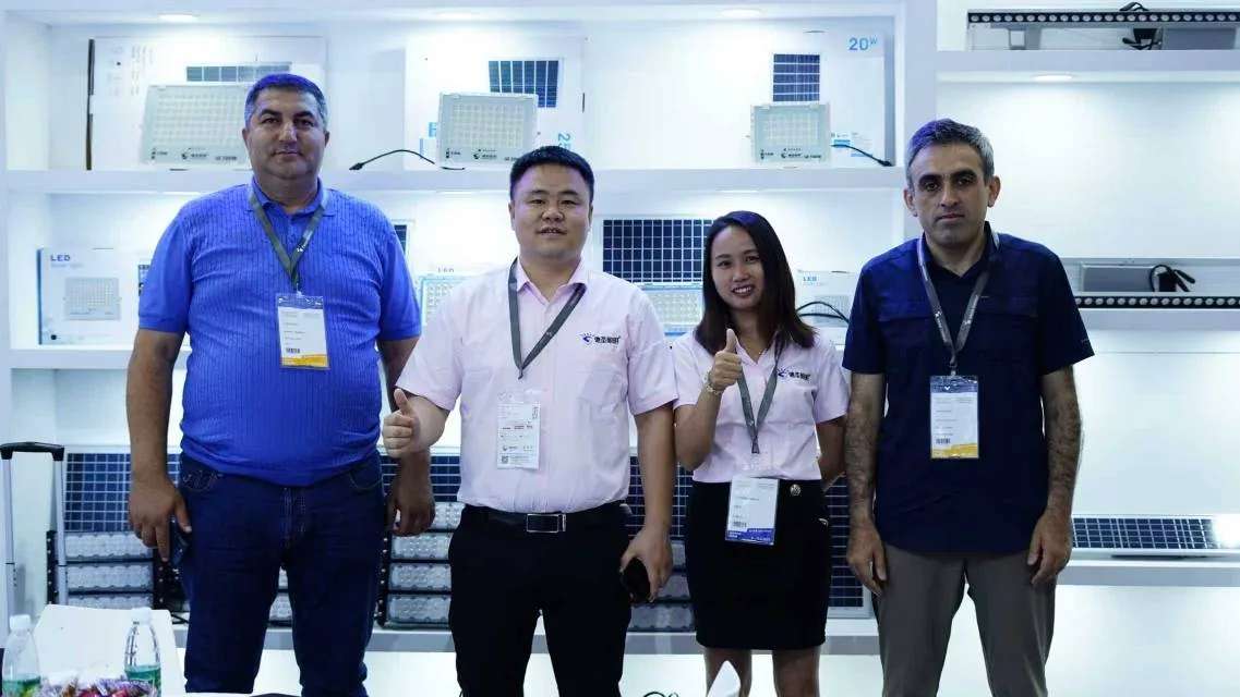 Dubai customer meeting at Guangzhou lighting exhibition